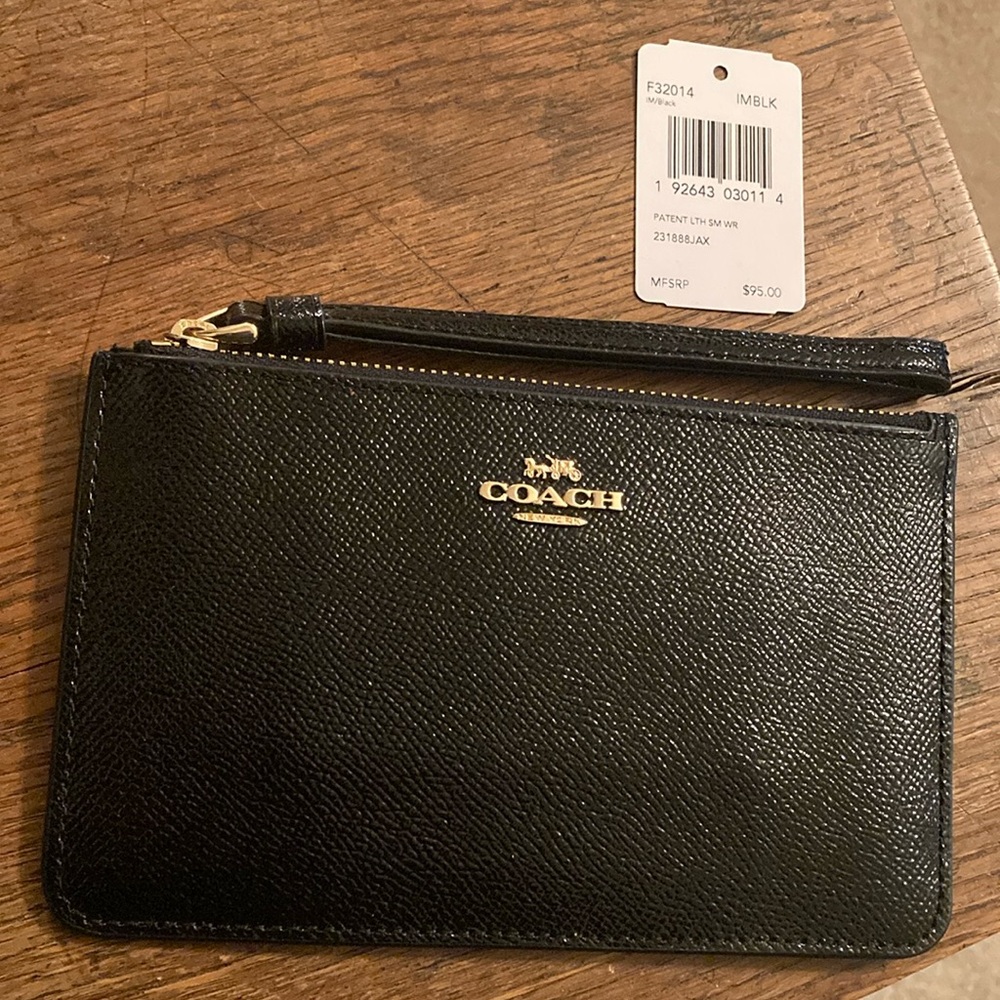 Coach Patent Leather Small Wristlet NWT